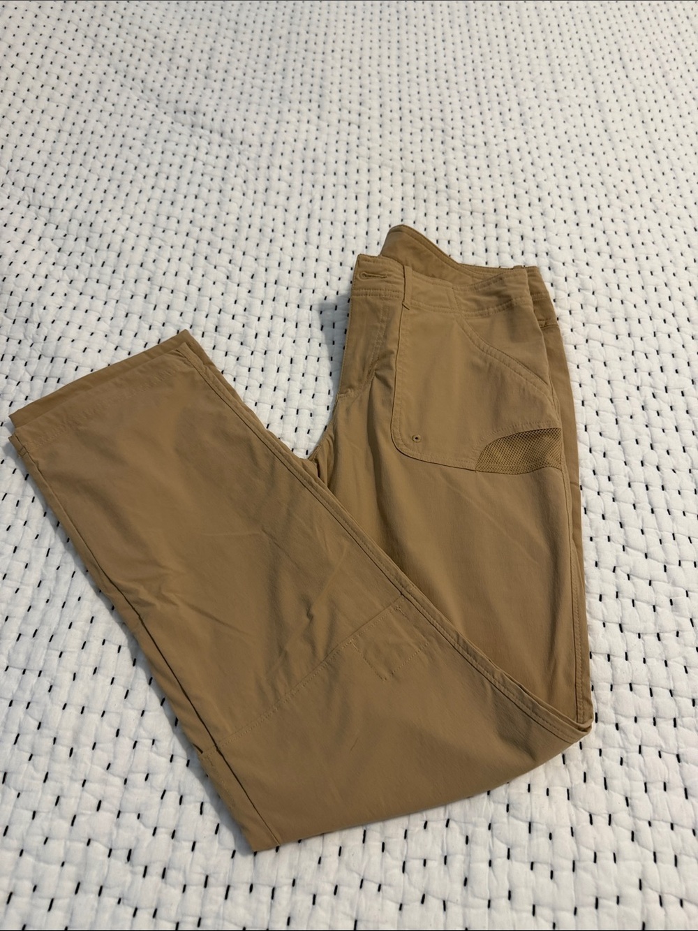 Columbia Women's Cargo Travel Pants in Tan